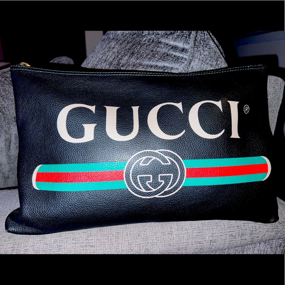 Gucci Logo Large Leather Portfolio